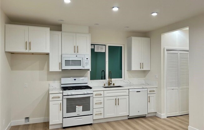 11023 ORO VIS AVE