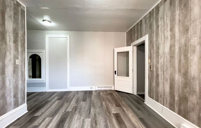 1 bed, 1 bath, 461 sqft, $595, Unit 216A