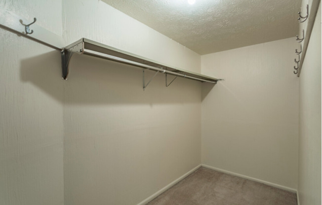 2 beds, 1.5 baths, 980 sqft, $1,300, Unit 308