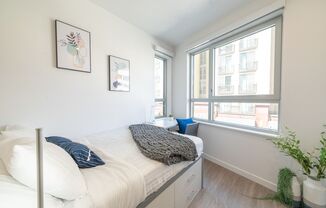 Studio, 1 bath, 359 sqft, $2,895, Unit 605