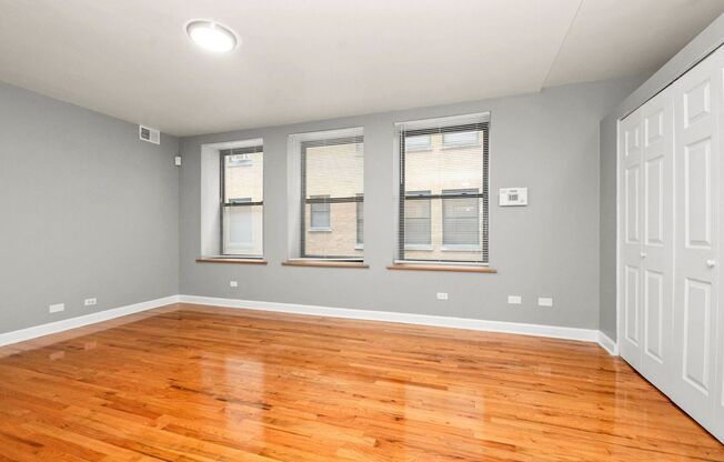 One bedroom Unit in South Shore