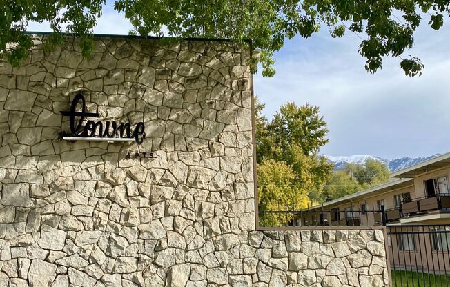 Towne Apartments