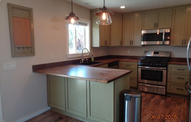 Immaculate Custom 1 Story on Shared 2.5 acres