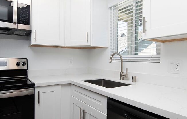 1 bed, 1 bath, 624 sqft, $2,395, Unit 109
