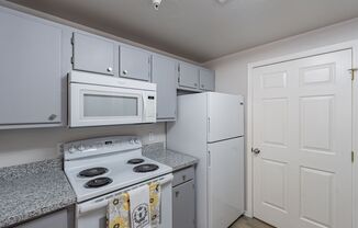 2 beds, 1 bath, $1,800, Unit UNIT 1089