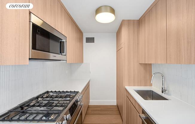 1 bed, 1 bath, $6,100, Unit 11C