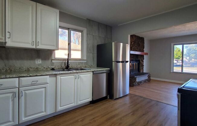 4 Bedroom newly renovated home in Denver