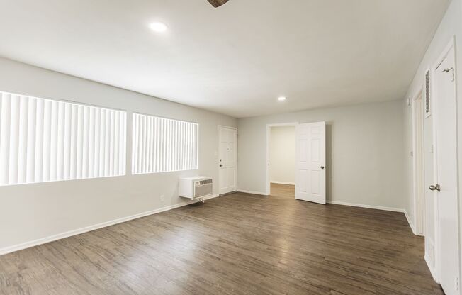 2 beds, 1 bath, 750 sqft, $2,098, Unit 108