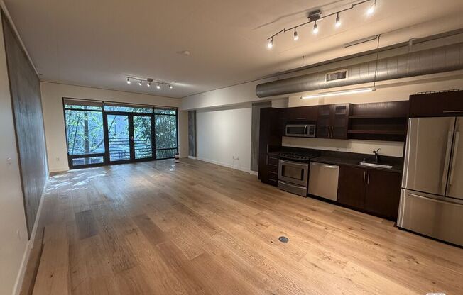 1 bed, 1 bath, 1,100 sqft, $2,600, Unit 506