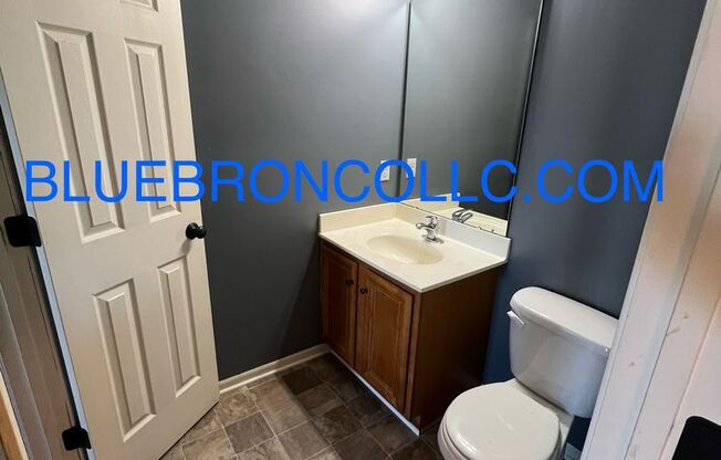 3 beds, 2 baths, $1,599