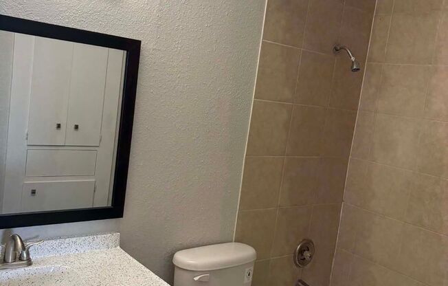 1 bed, 1 bath, 455 sqft, $913, Unit 14-1406