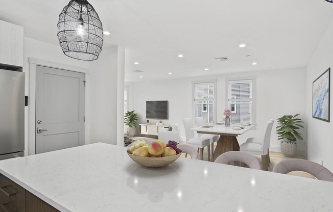 26 CRES AVE