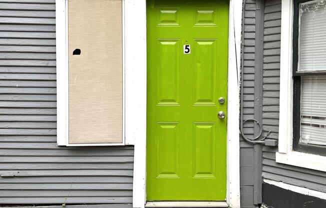 215 CARLETON CT