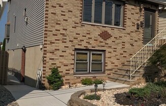 52 2 AVE