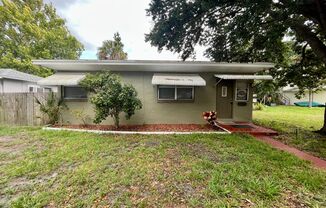 Cute home in Euclid Manor for rent