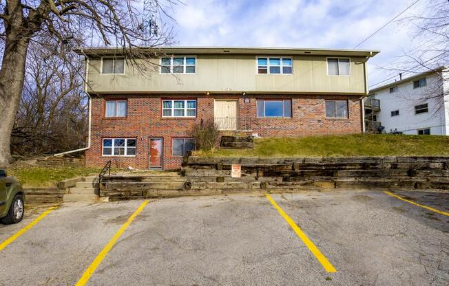 105 LAWRE CIR