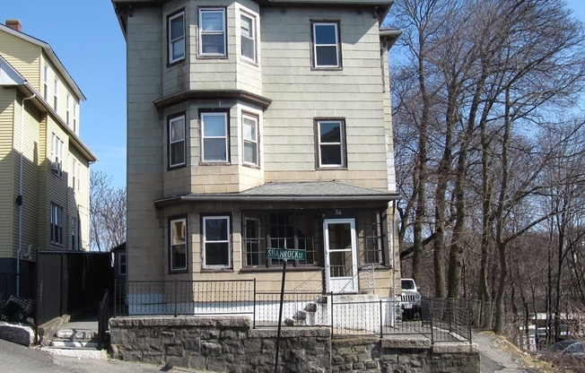 34 SHAMROCK ST