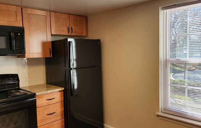 3 beds, 2 baths, 1,696 sqft, $2,055, Unit WI150G4