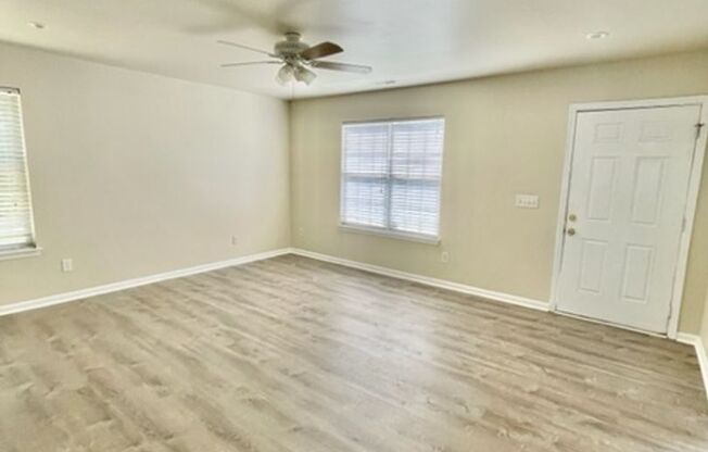 Must see this 4 bedroom 2.5 bath townhouse with 1 car garage . Close to Freedom Dr and Brookshire
