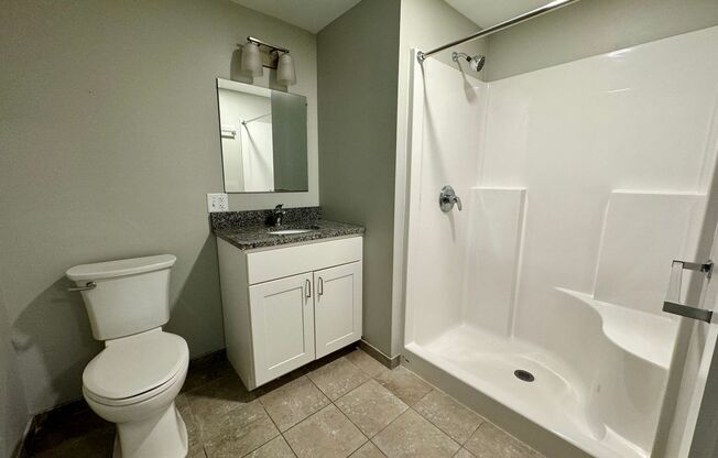 Studio, 1 bath, 420 sqft, $1,600, Unit 403