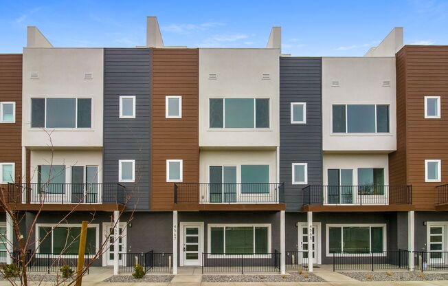 Amazing Modern three-story new build townhome!