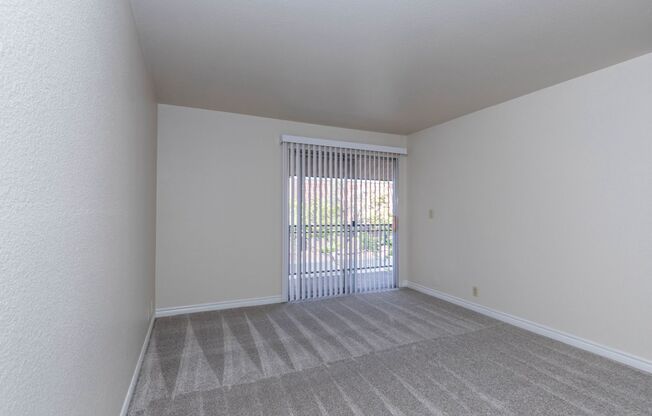 Charming 1-Bedroom Condo in Guard-Gated Bella Vita!
