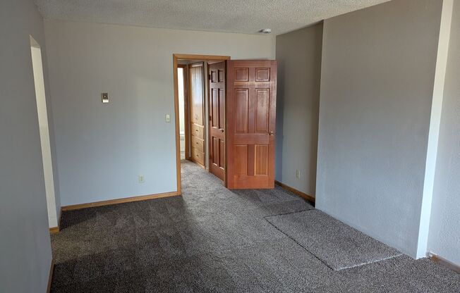 1 bed, 1 bath, $1,025, Unit 08