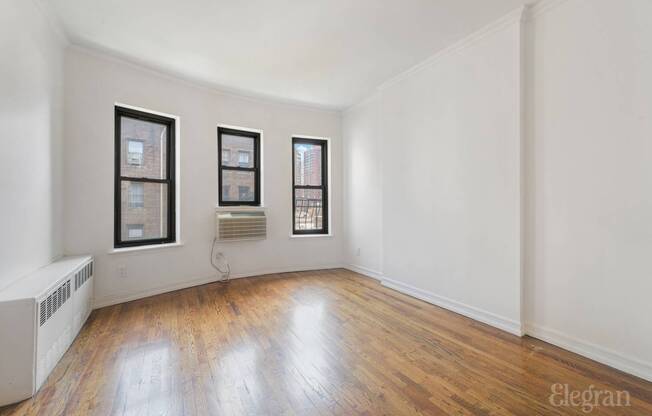 160 E 91 ST