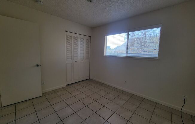 3 beds, 2 baths, $1,750