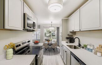 Beautifully Renovated 1 & 2 Bedroom Apartments in Lynnwood!