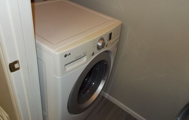 2 beds, 2 baths, $1,650, Unit # 1711