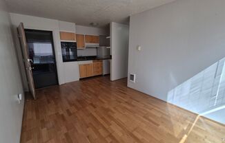 1 bed, 1 bath, 525 sqft, $1,200, Unit Unit #4