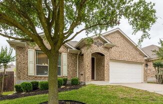 Adorable 4/2 in Falcon Pointe!