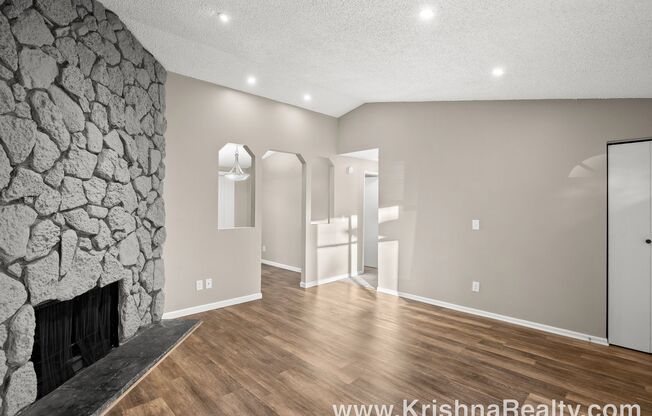 Renovated 2BD/1BA Duplex | Single-Level | Stoneridge – Tualatin