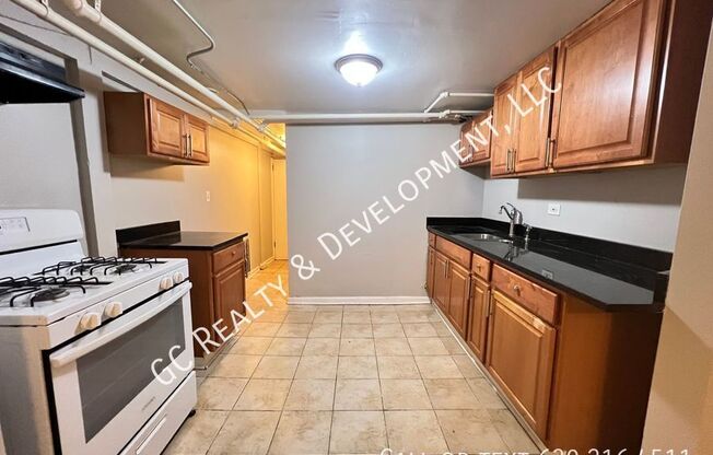 1732 W WALLEN AVE