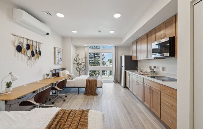 Studio, 1 bath, 310 sqft, $2,395, Unit 411