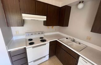 1 bed, 1 bath, $1,100, Unit 1551-8