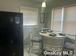 5 beds, 2 baths, $6,000