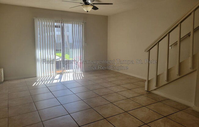 711 RUSSELL LN