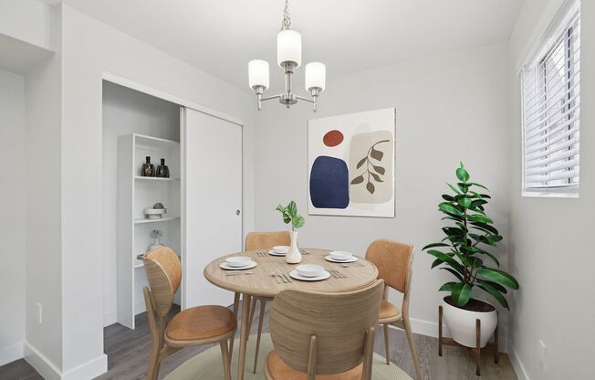 2 beds, 1 bath, 766 sqft, $1,274, Unit 2056