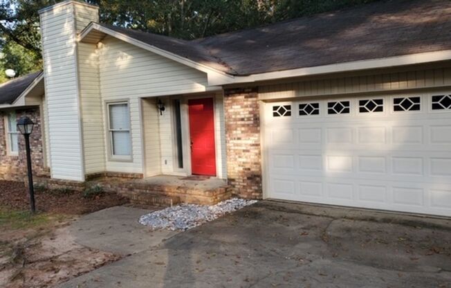 1711 Delhi Drive Opelika, AL 36801