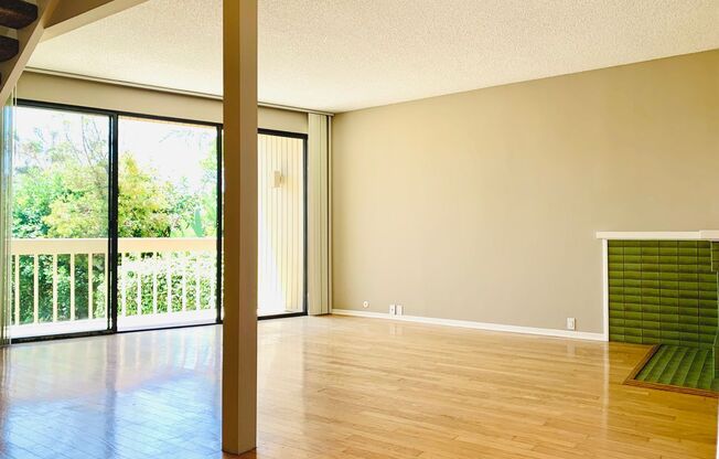 LIVE IN LA JOLLA! LOVELY TOWNHOME WITH BEAUTIFUL OCEAN VIEWS! $5,495/mo