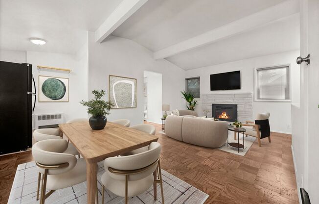 Broadmoor Manor (112)