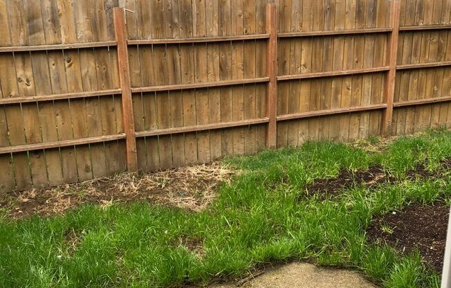 2 beds, 1 bath, 945 sqft, $1,575, Unit 085