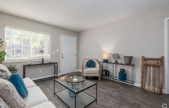 2 beds, 1 bath, $1,300, Unit 2206C