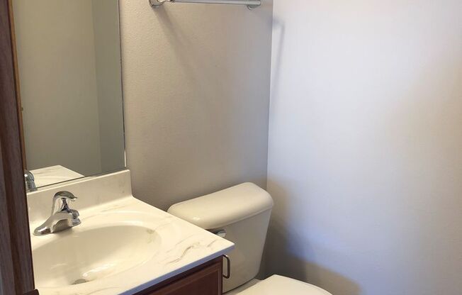 2 beds, 1.5 baths, 1,525 sqft, $1,485, Unit 2423 4