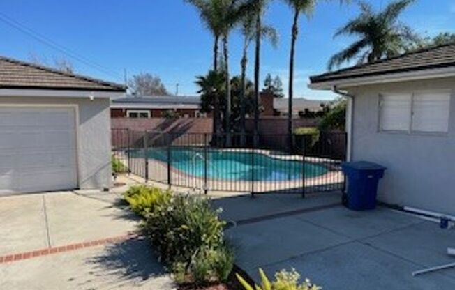 Beautifully Renovated House In Prime Arcadia With Pool