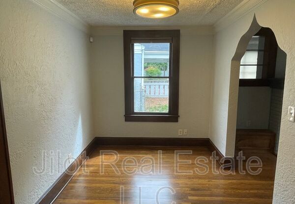 1845 Lakewood Terr SE