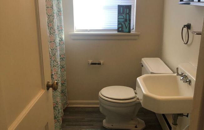 1 bed, 1 bath, 625 sqft, $665, Unit 1300-1602