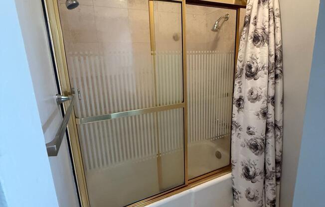 2061 VANDERSLICE AVE